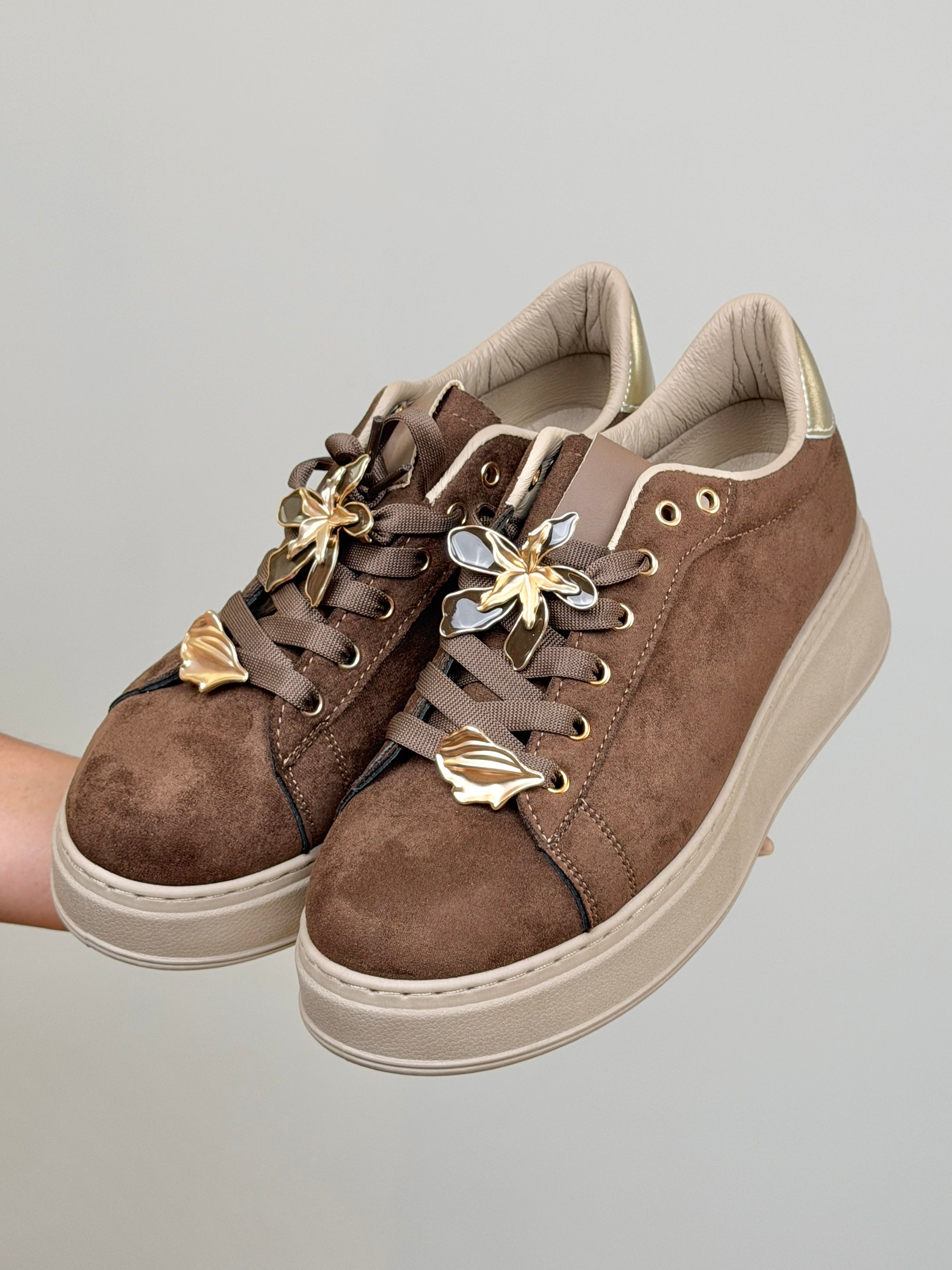 Sneakers Akoy
